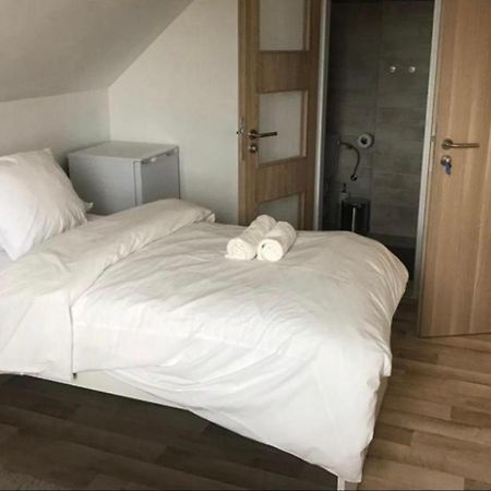 Apartment Oskar Hostka  Ngoại thất bức ảnh